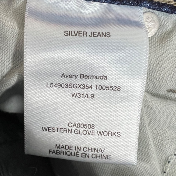 •|•SILVER JEANS•| Avery Bermuda Cuffed Jeans Shorts Size 31 (12) - Picture 9 of 13